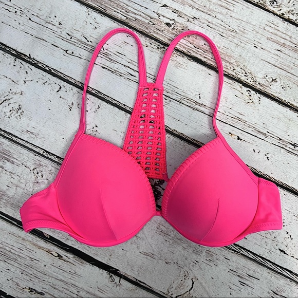 Victoria's Secret Other - Victoria’s Secret Lined Bikini Top